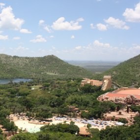 Mampir di Sun City, Perpaduan Wisata Alami & Palsu di Afsel