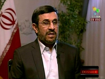 Ahmadinejad Tolak Serahkan Pesawat AS 