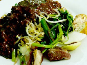 Rujak Cingur Murah Meriah di Cinere