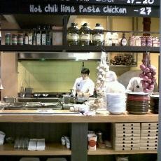 Berburu Makanan Eropa di Le Marly Pantry 