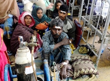 Korban Tewas Akibat Miras Oplosan di India Jadi 143 Orang