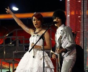 Ahmad Dhani Dicekal, The Virgin Tak Terganggu