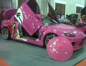 Nowet, Cairan Pembersih Mobil dari Bahan Kosmetik Wanita