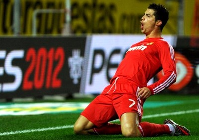 Hajar Sevilla 6-2, Madrid ke Puncak