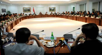 SBY Rapat Bahas Pengamanan Natal dan Tahun Baru