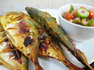 Kembung Bakar dengan Sambal Segar Gandaria