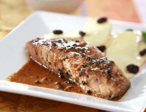 Resep Ikan : Steak Salmon Apple Salad