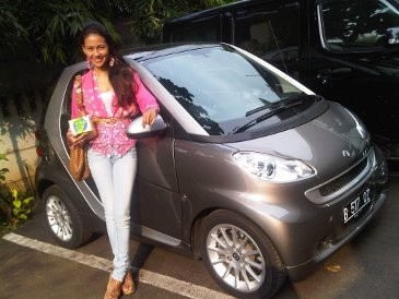 Nadine Zamira, Pilih Mobil yang Irit dan Tidak Rewel