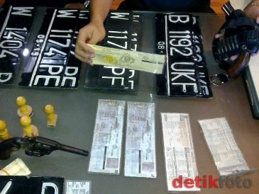 Duh, Perpanjang STNK Mesti Bayar Lagi Rp 100 Ribu 