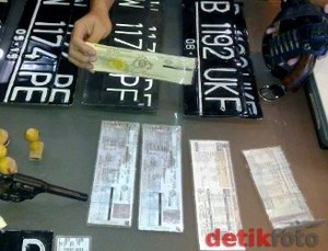 Duh, Perpanjang STNK Mesti Bayar Lagi Rp 100 Ribu 