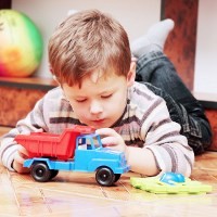 Perhatikan Letak Speaker Saat Beli Mainan untuk Anak 