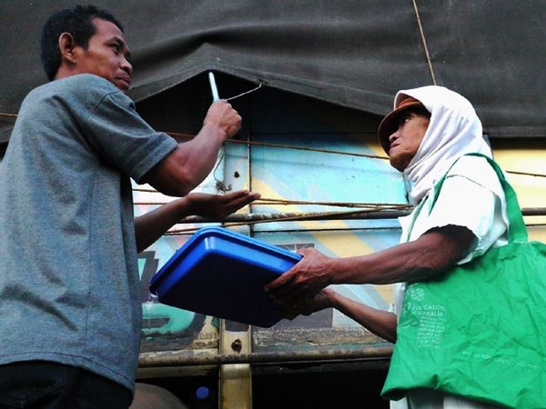 Calo Beras Berkeliaran di Cipinang