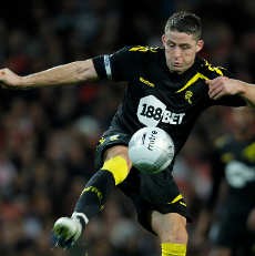 Cahill-kah yang Dibidik Chelsea?
