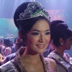 Natal, Puteri Indonesia 2011 Ziarah ke Vatikan