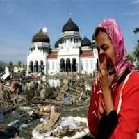 Mengheningkan Cipta Memperingati 7 Tahun Tsunami Aceh