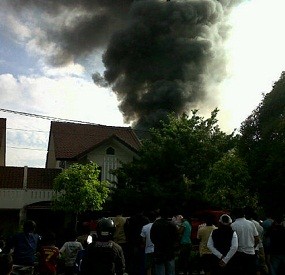 Ditinggal Libur Natal, Api Lalap Pabrik Mentega di Batununggal