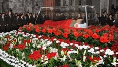 Korut Akan Mobilisasi Ratusan Ribu Warga Untuk Pemakaman Kim Jong-il
