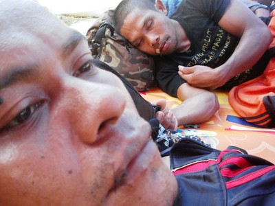 Jahit Mulut Warga Riau di DPR Berlanjut