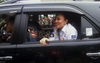 Anggie tibadi pengungsian yang merupakan Balai Desa Tieng, Kecamatan Kejajar, Wonosobo Selas(27/12/2011). Parwito/detikcom.
