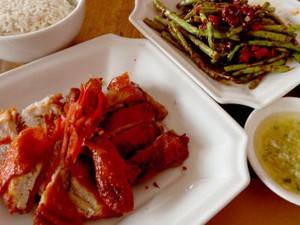 Masakan Peranakan Sajian Tika Panggabean