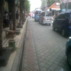 Pedestrian Kuta Kian Rapi, Namun Masih Macet dan Semrawut