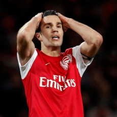 Van Persie Tak Tertarik dengan Rekor