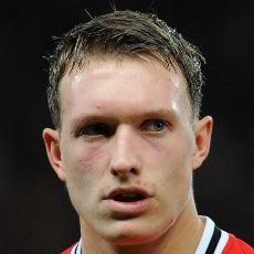 Jones Akan Kapteni MU & Inggris