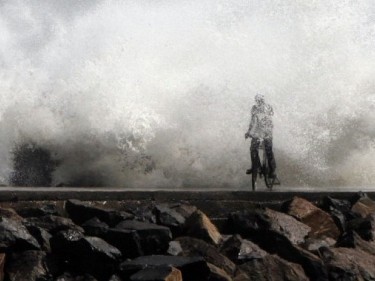 Topan Thane Terjang India, 33 Orang Tewas