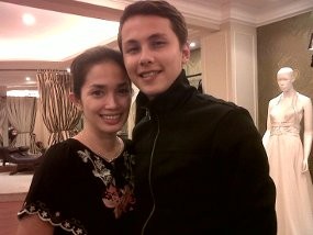 Jelang Nikah, Ussy dan Andhika Kunjungi Singapura