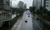 Jalan Thamrin yang membelah pusat bisnis Jakarta terlihat kosong. Hasan Alhabshy/detikcom