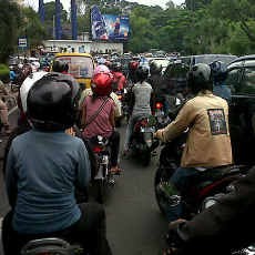 Usai Pesta Tahun Baru, Lalin Surabaya Terpantau Masih Ramai
