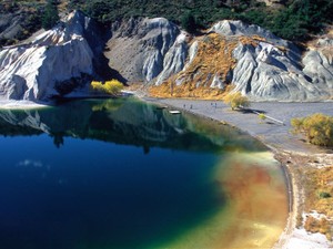 Ini Dia Danau Paling Jernih di Dunia