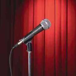 Stand-Up Comedy: Tren Sesaat atau Angin Segar Dunia Lawak Indonesia?