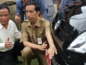 Mobil Dinas Pak Walikota, Cukup Esemka