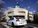 Masjid dan Kuil Hindu di New York Dimolotov
