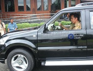 Hatta Berharap Ada Investor Garap Esemka