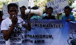 Pendukung Nazar Beraksi di Tipikor