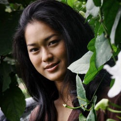 Kejutan Si Manis Prisia Nasution