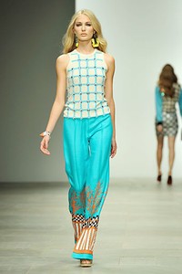 Holly Fulton, Spring/Summer 2012. London Fashion Week 2012. [Photo by Gareth Cattermole/Getty Images]