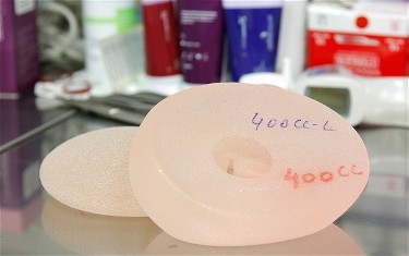 Astaga! Wanita Jerman Nekat Rampok Bank Demi Operasi Payudara