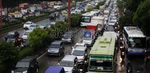 Jalan S Suparman Mengular Panjang