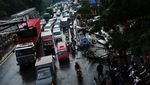 Tertiup Angin, Kanopi JPO Rontok
