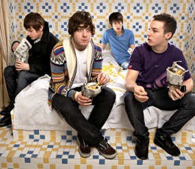 Arctic Monkeys Kacaukan Konser Tahun Baru di Australia