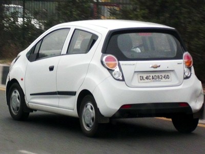 Spion Tidak Berguna di New Delhi