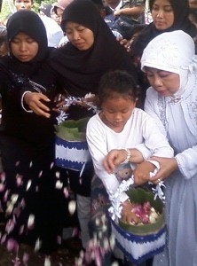 Ali Mustofa Dimakamkan pada HUT Putra Bungsunya