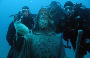  Patung Perunggu Santo Fransiskus Hilang di Dasar Laut Italia