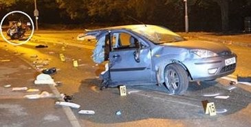 Ford Focus Terbelah Dua karena Tabrakan, Pengemudi Mabuk Selamat