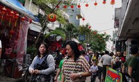 Kesibukkan warga Tionghoa mulai ramai di kawasan Pasar Pancoran Glodok. Rengga Sancaya/detikcom.
