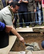 3 Menteri Kunjungi Camar Bulan