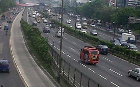 Duh! Jalan Tol di Jabodetabek pun Bopeng-bopeng